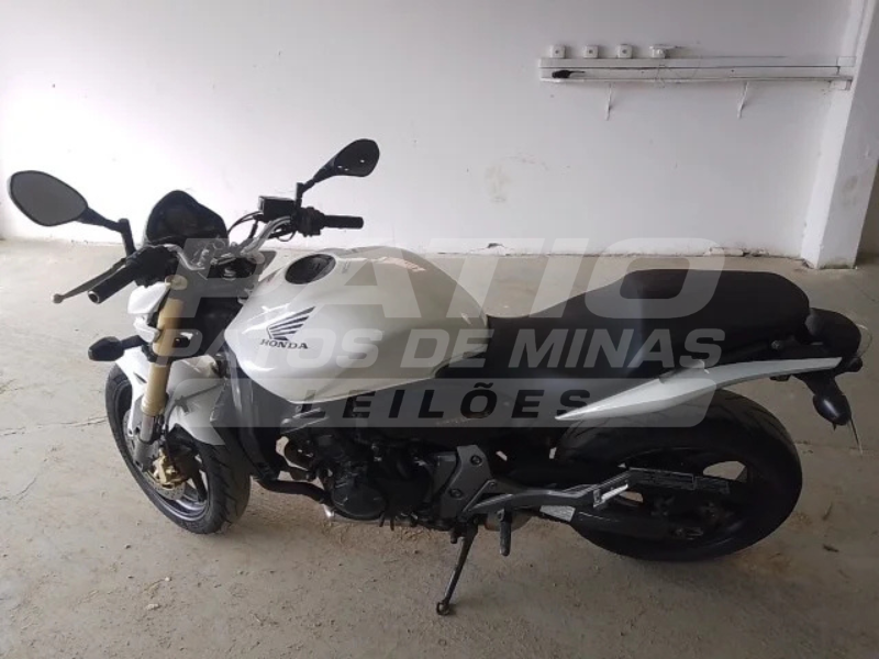 HONDA CB600F HORNET 2011 BRANCA